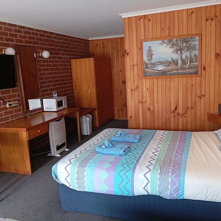 Orbost Country Road Motor Inn Exterior photo